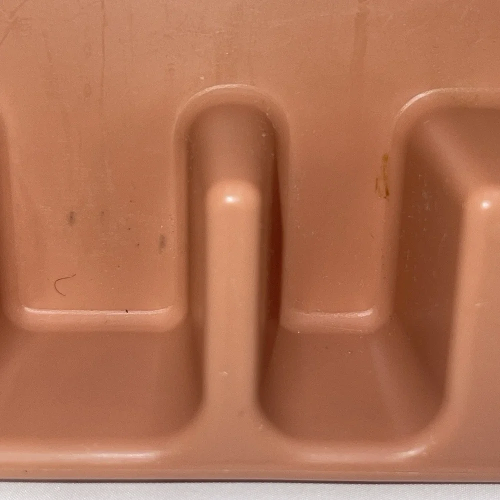 Rubbermaid good used